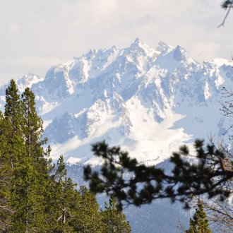 La montagne de la Font-Sancte à la limite des Hautes Alpes, vue depuis le col d'Izoard