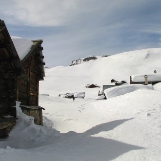 Chalets de Clapeyto au printemps