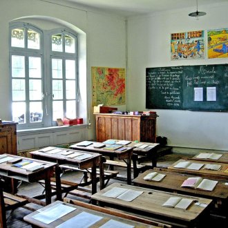 La salle de classe du Musée de l'Ecole à Arvieux (Queyras)