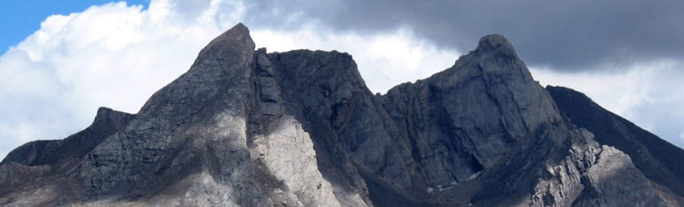 Le col Agnel (Molines-en-Queyras) dominé par le Pain de Sucre