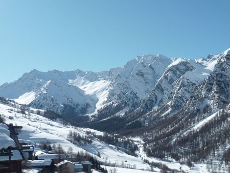 La vue en hiver de l'appartement les Narcisses 4 personnes à Saint-Véran