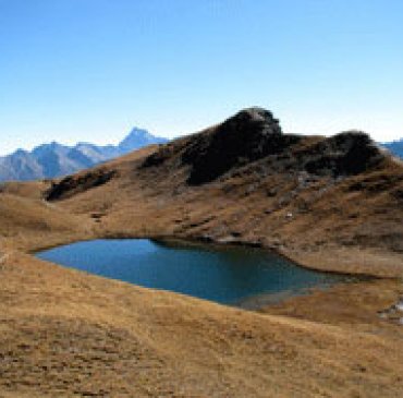 Le lac Malrif, lac de montagne à cheval sur Abriès et Aiguilles