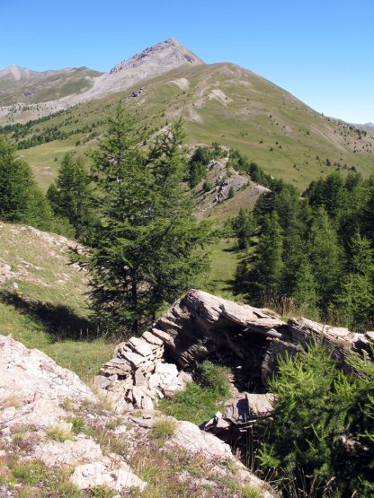 Le Pic de l'Agrenier à Château-Ville-Vieille